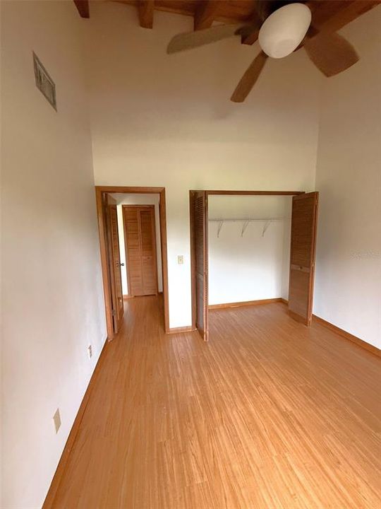 En Venta: $139,900 (2 camas, 2 baños, 1036 Pies cuadrados)