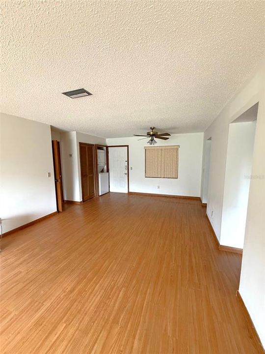 En Venta: $139,900 (2 camas, 2 baños, 1036 Pies cuadrados)