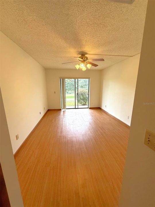 En Venta: $139,900 (2 camas, 2 baños, 1036 Pies cuadrados)