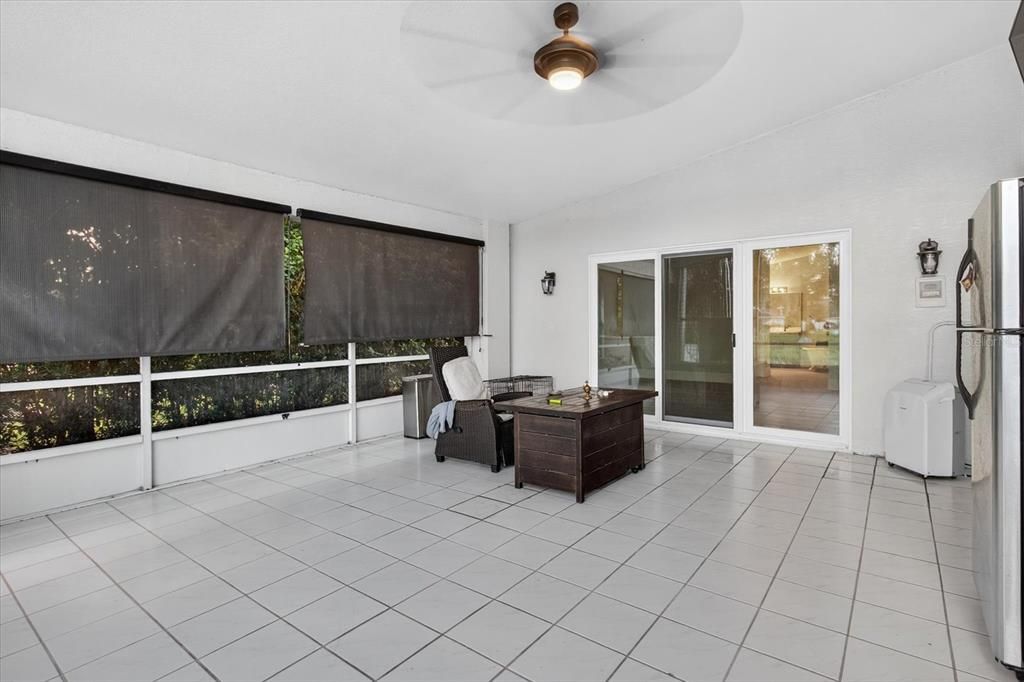 合同活跃: $649,000 (4 贝兹, 3 浴室, 3538 平方英尺)