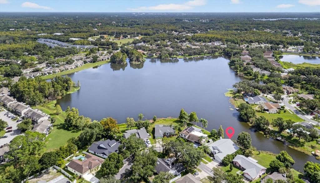 合同活跃: $649,000 (4 贝兹, 3 浴室, 3538 平方英尺)