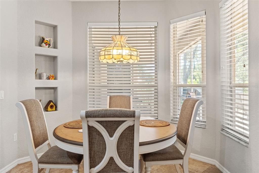 En Venta: $599,000 (3 camas, 2 baños, 2151 Pies cuadrados)