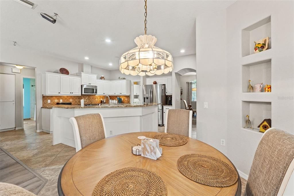 En Venta: $599,000 (3 camas, 2 baños, 2151 Pies cuadrados)