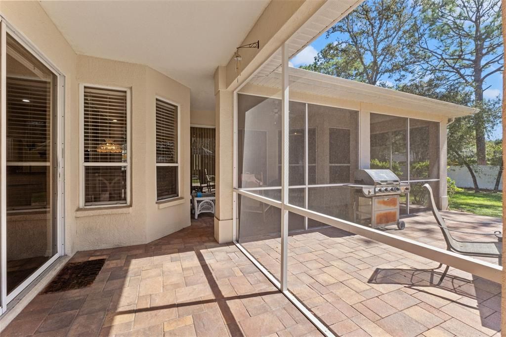 En Venta: $599,000 (3 camas, 2 baños, 2151 Pies cuadrados)