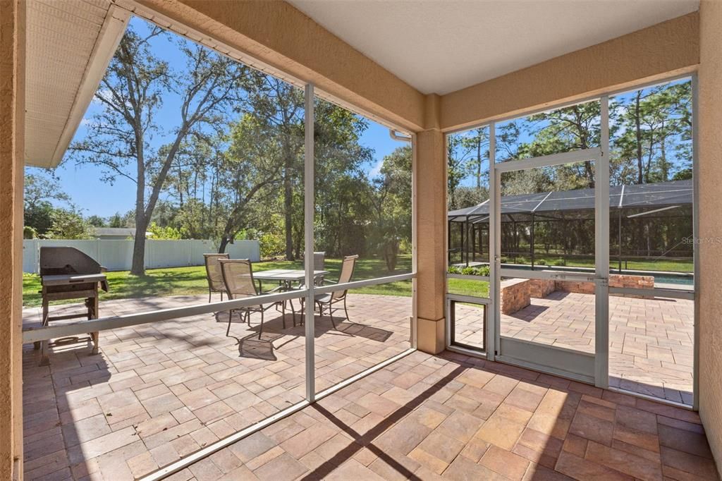 En Venta: $599,000 (3 camas, 2 baños, 2151 Pies cuadrados)