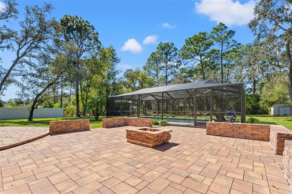 En Venta: $599,000 (3 camas, 2 baños, 2151 Pies cuadrados)