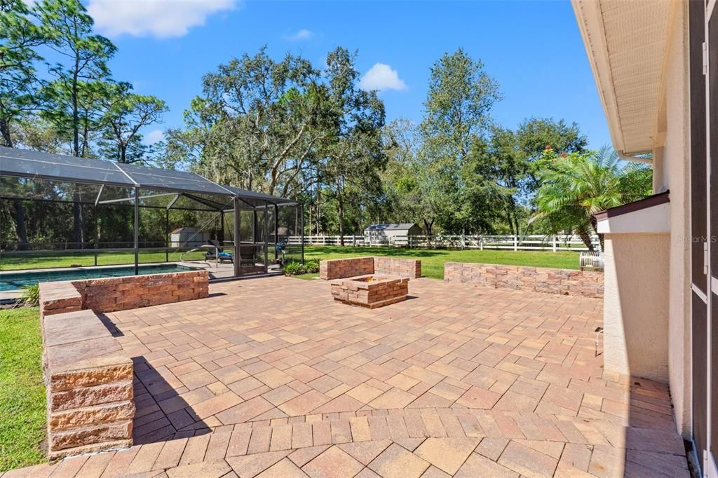 En Venta: $599,000 (3 camas, 2 baños, 2151 Pies cuadrados)