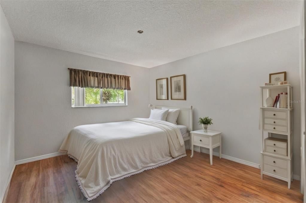 En Venta: $599,000 (3 camas, 2 baños, 2151 Pies cuadrados)