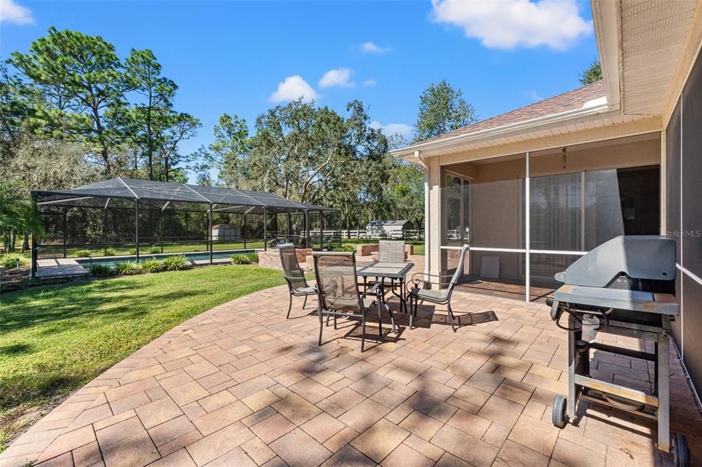 En Venta: $599,000 (3 camas, 2 baños, 2151 Pies cuadrados)