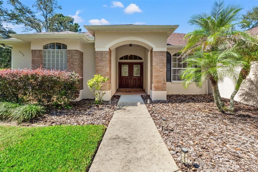 En Venta: $599,000 (3 camas, 2 baños, 2151 Pies cuadrados)