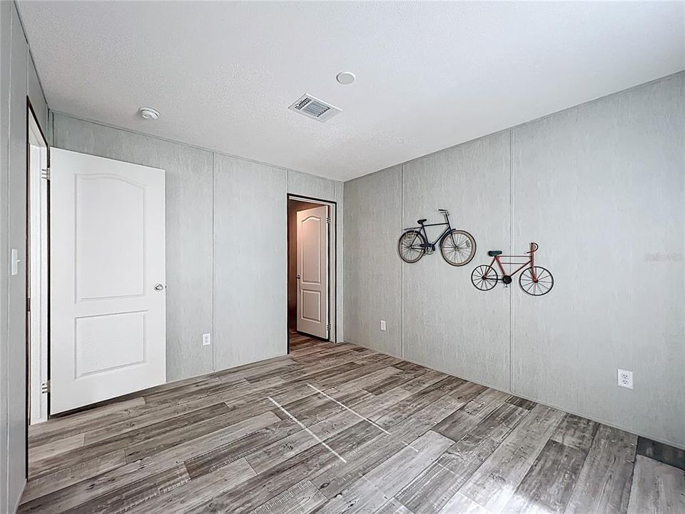 待售: $267,000 (4 贝兹, 2 浴室, 1768 平方英尺)