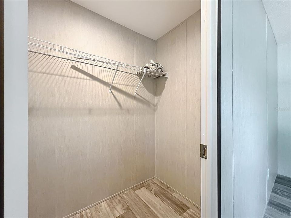 待售: $267,000 (4 贝兹, 2 浴室, 1768 平方英尺)