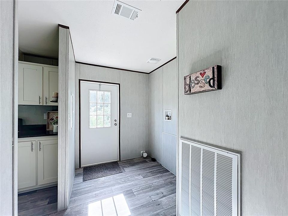 待售: $267,000 (4 贝兹, 2 浴室, 1768 平方英尺)