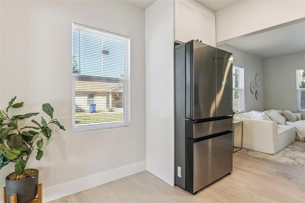 Activo con contrato: $269,900 (2 camas, 1 baños, 816 Pies cuadrados)