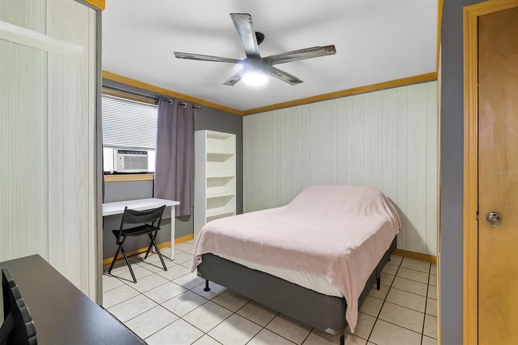 合同活跃: $244,900 (3 贝兹, 2 浴室, 1478 平方英尺)