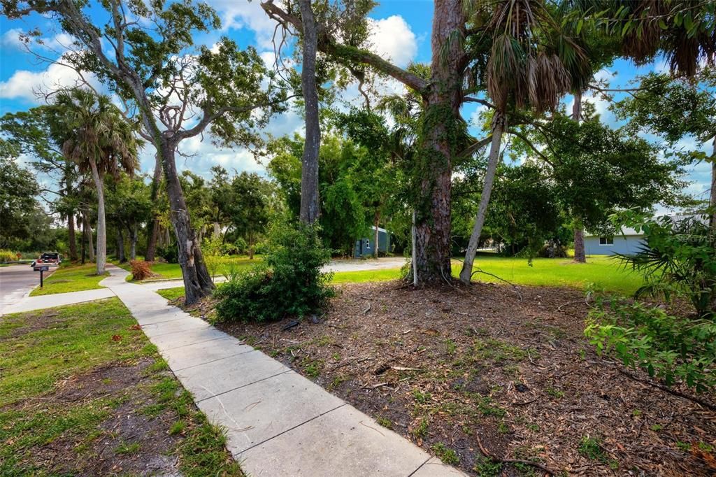 For Sale: $150,000 (0.12 acres)