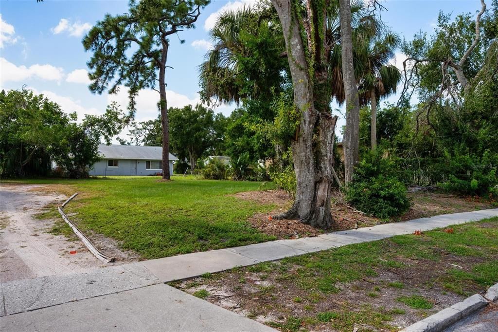 For Sale: $150,000 (0.12 acres)