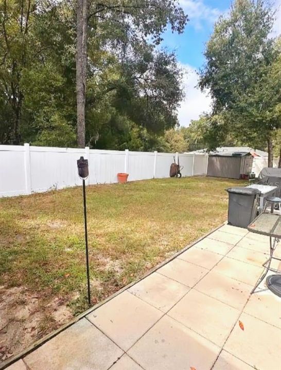 出租: $2,000 (3 贝兹, 2 浴室, 1237 平方英尺)