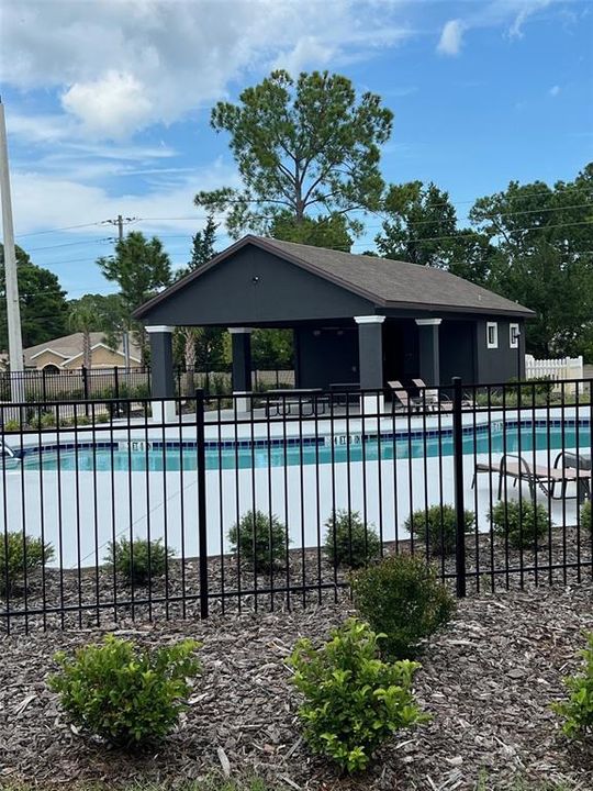 待售: $396,990 (4 贝兹, 2 浴室, 1986 平方英尺)