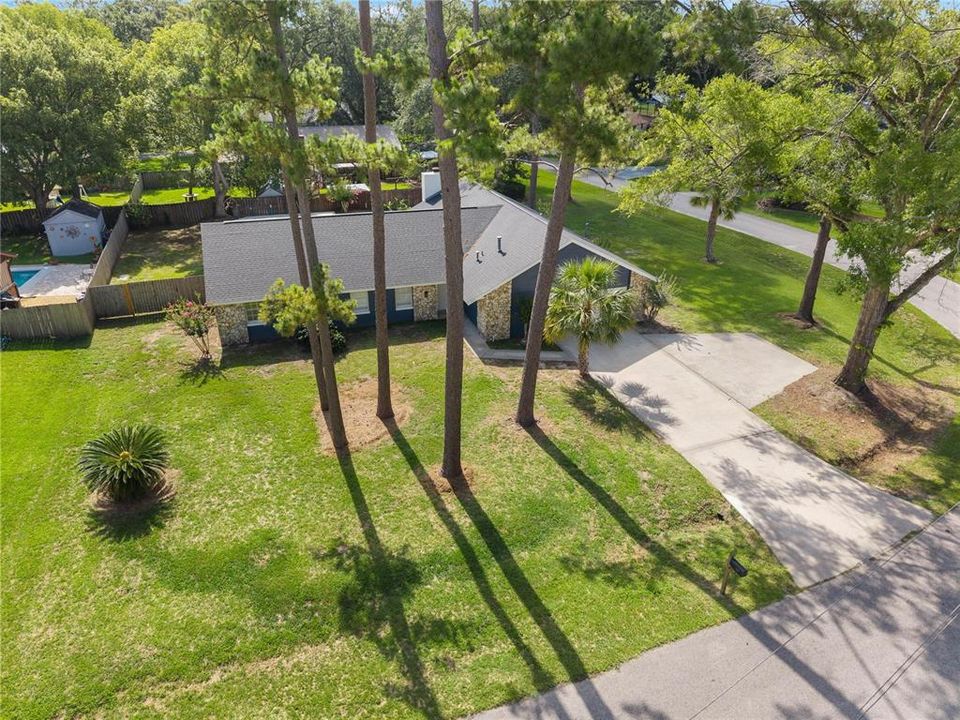 合同活跃: $469,900 (4 贝兹, 2 浴室, 2311 平方英尺)