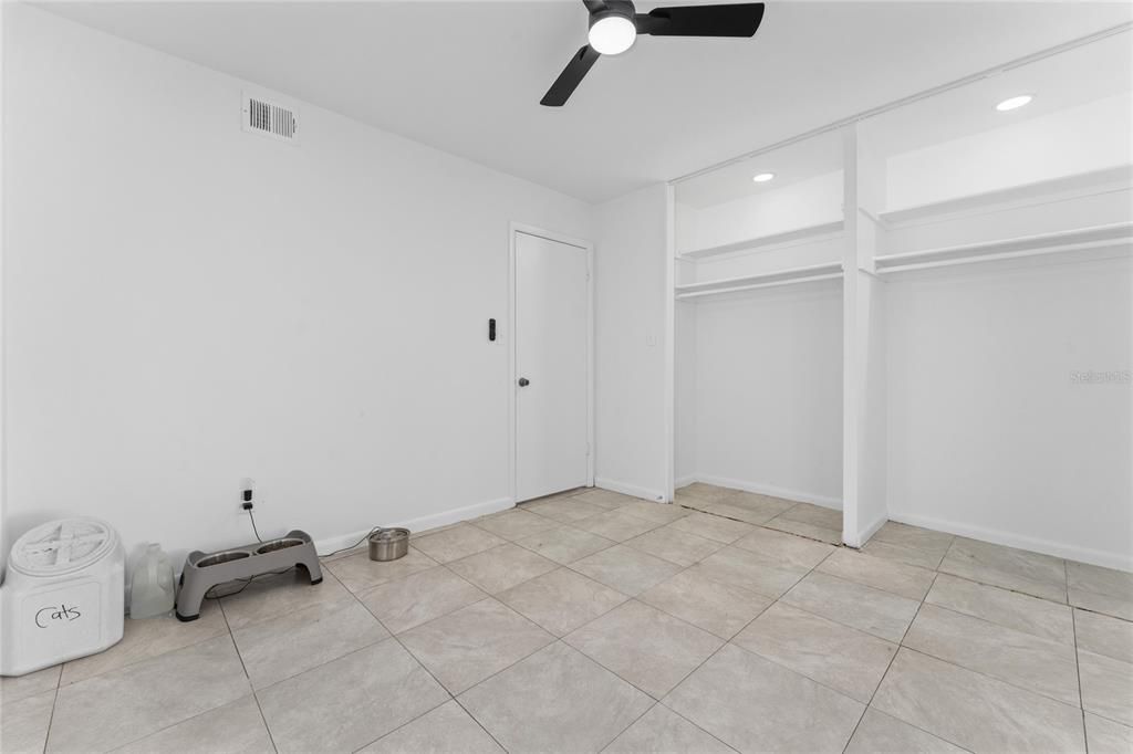 For Sale: $209,000 (2 beds, 2 baths, 1398 Square Feet)