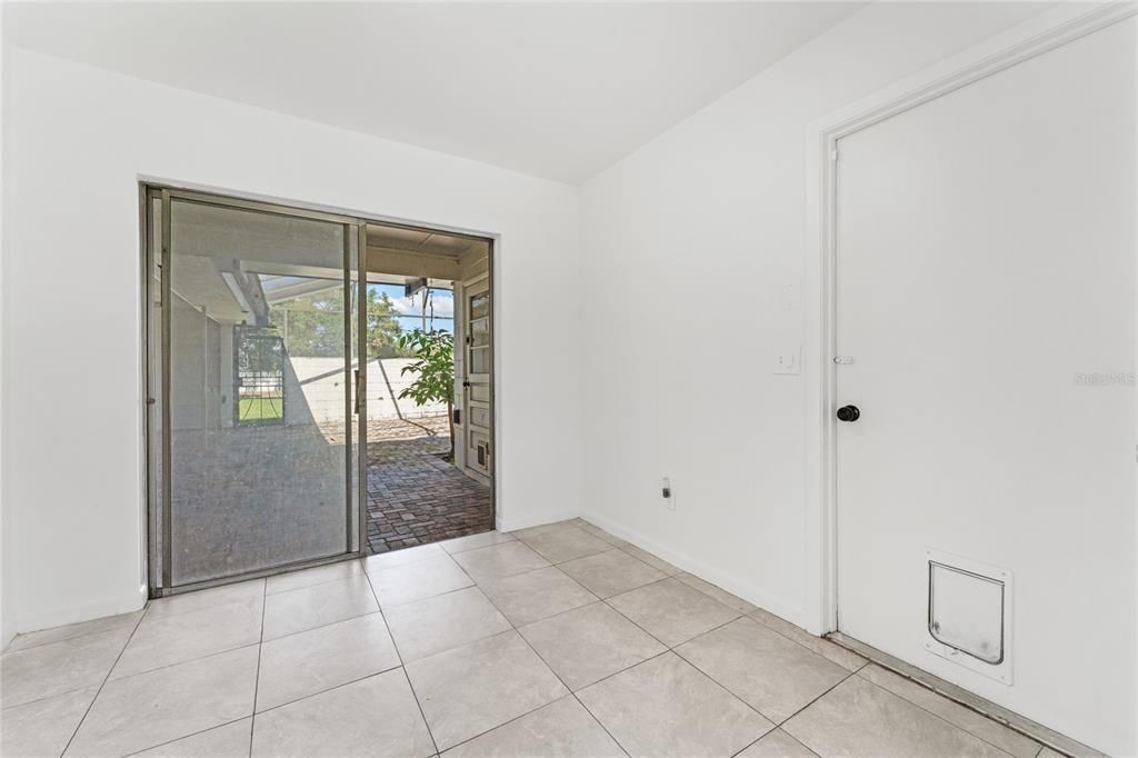 For Sale: $209,000 (2 beds, 2 baths, 1398 Square Feet)
