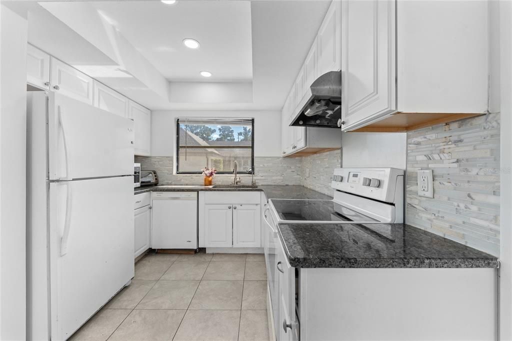 For Sale: $209,000 (2 beds, 2 baths, 1398 Square Feet)