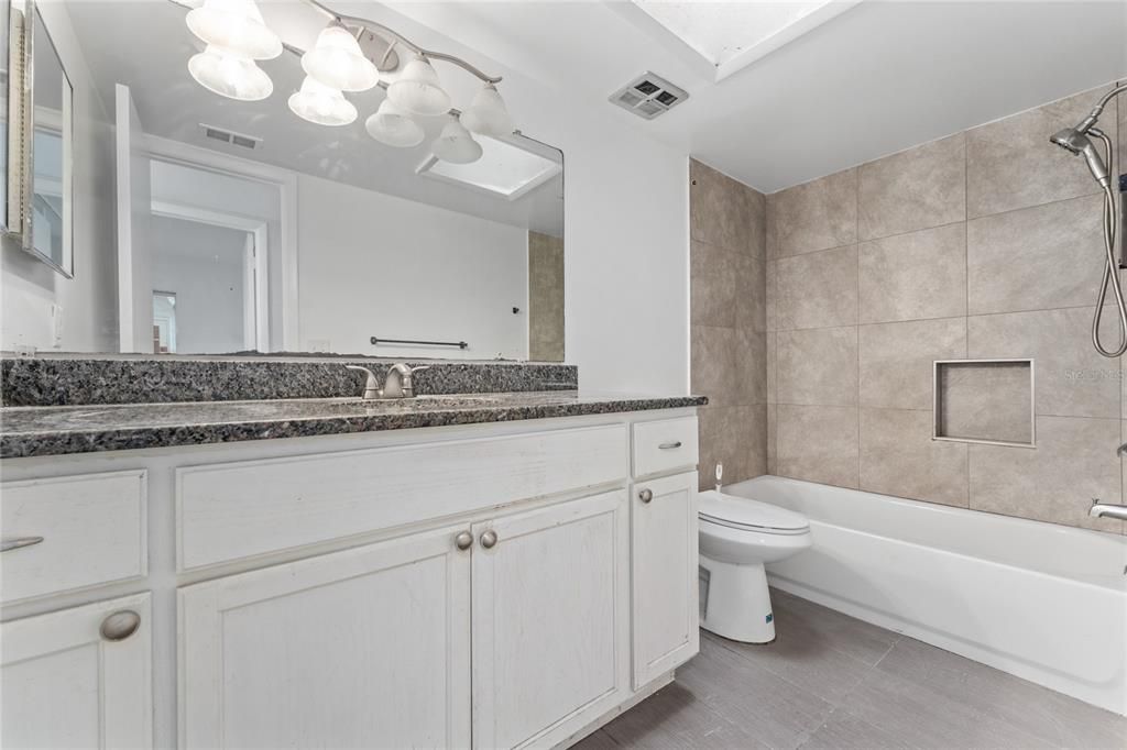 For Sale: $209,000 (2 beds, 2 baths, 1398 Square Feet)