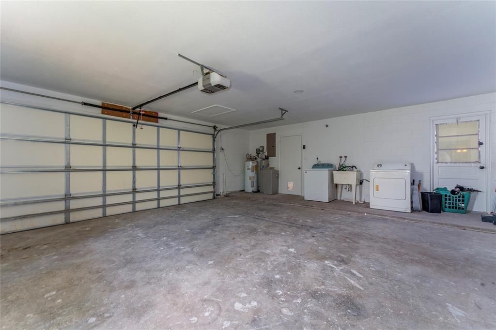 For Sale: $209,000 (2 beds, 2 baths, 1398 Square Feet)
