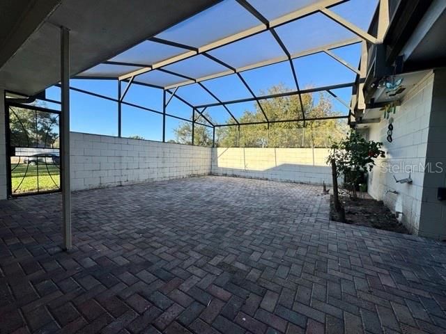 For Sale: $209,000 (2 beds, 2 baths, 1398 Square Feet)