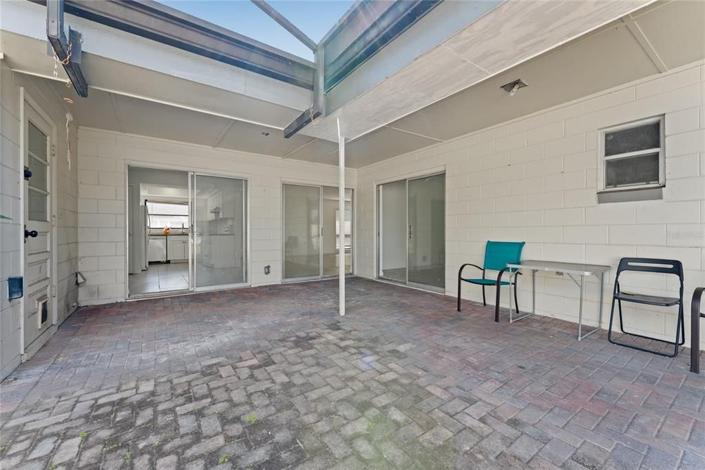 For Sale: $209,000 (2 beds, 2 baths, 1398 Square Feet)