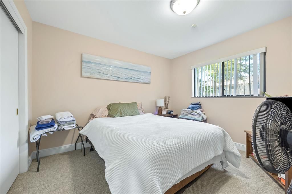 待售: $950,000 (9 贝兹, 0 浴室, 4418 平方英尺)