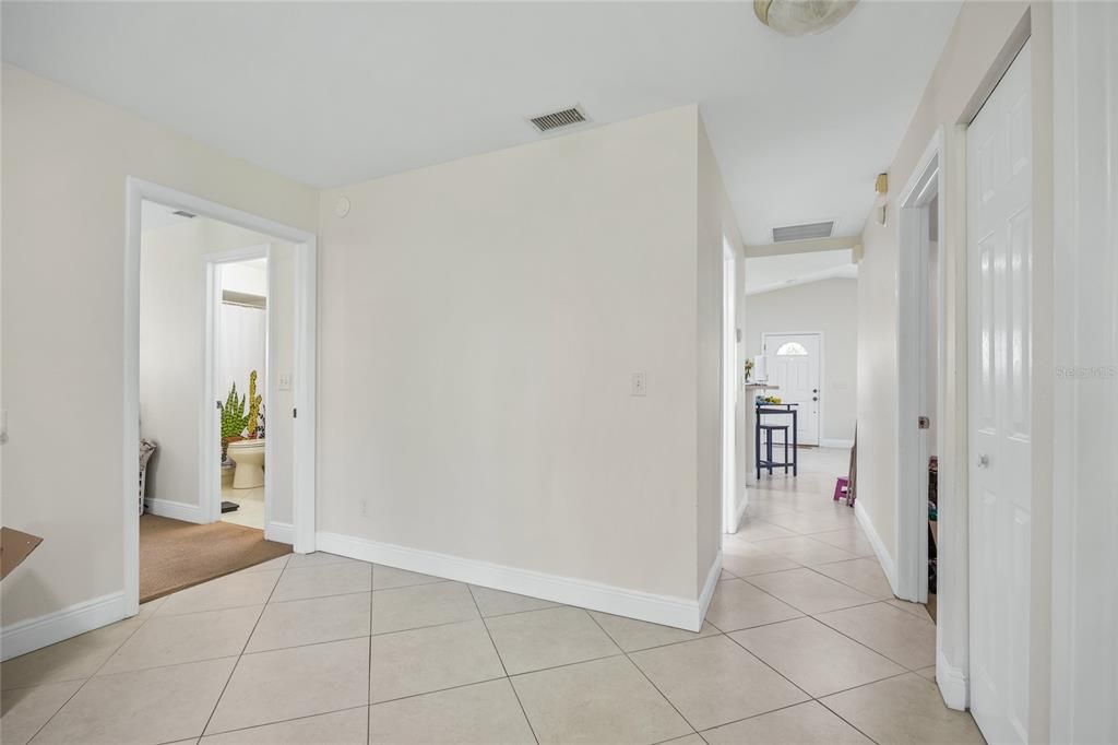 待售: $950,000 (9 贝兹, 0 浴室, 4418 平方英尺)