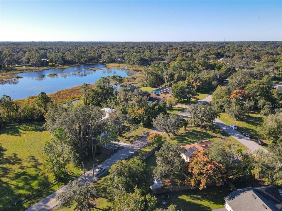 Activo con contrato: $320,000 (3 camas, 2 baños, 1332 Pies cuadrados)