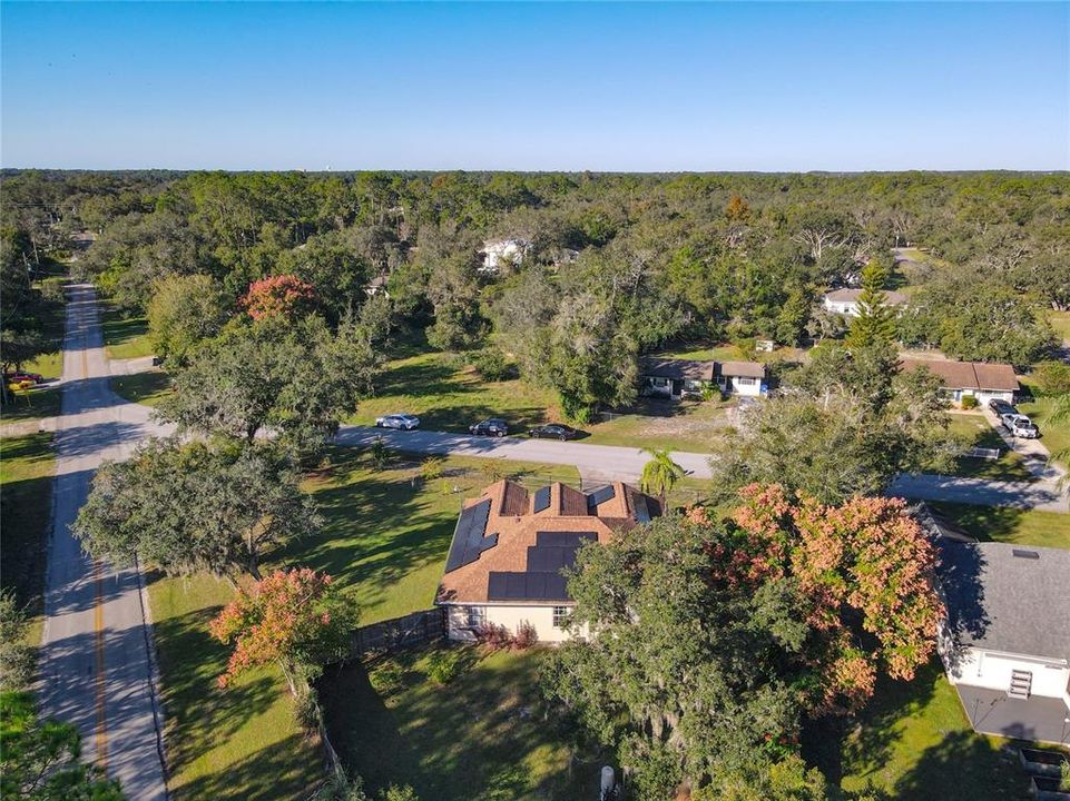 Activo con contrato: $320,000 (3 camas, 2 baños, 1332 Pies cuadrados)