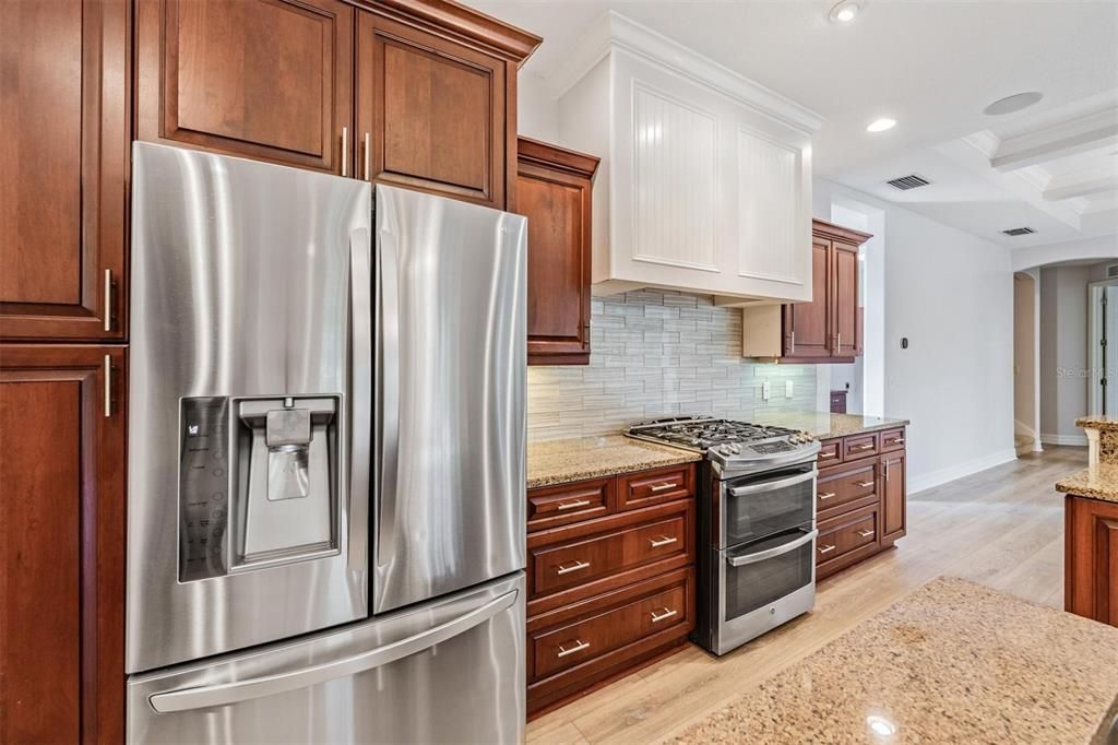 待售: $1,015,000 (5 贝兹, 3 浴室, 3694 平方英尺)