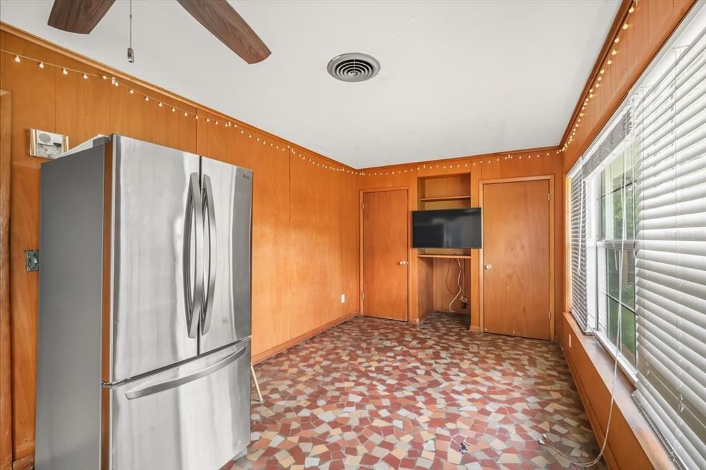 待售: $362,000 (3 贝兹, 2 浴室, 2108 平方英尺)