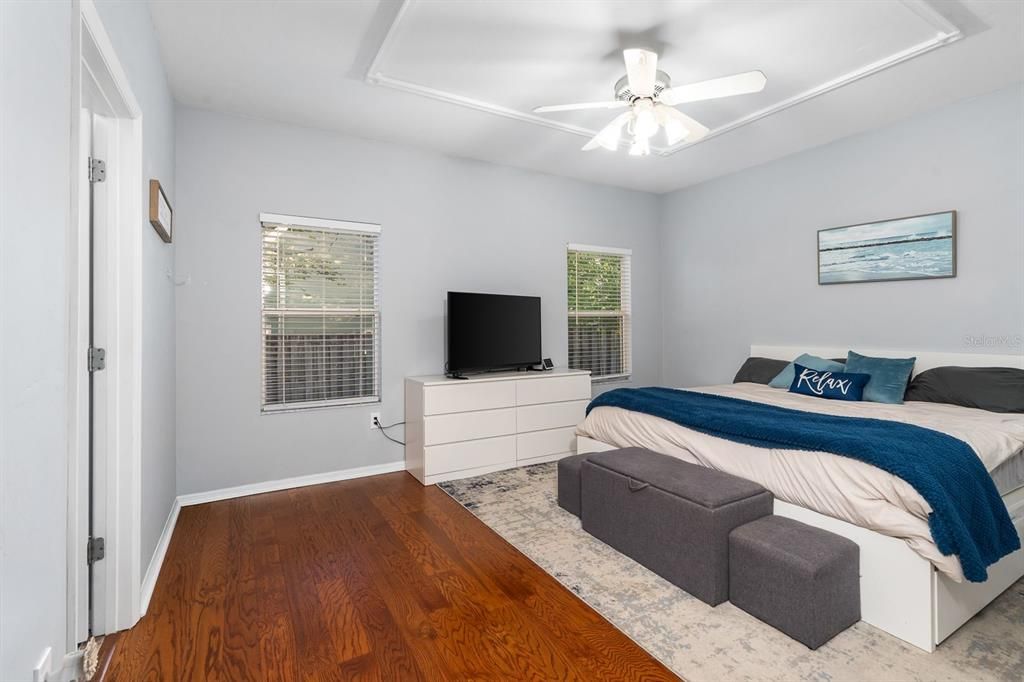 For Sale: $499,900 (5 beds, 3 baths, 2803 Square Feet)