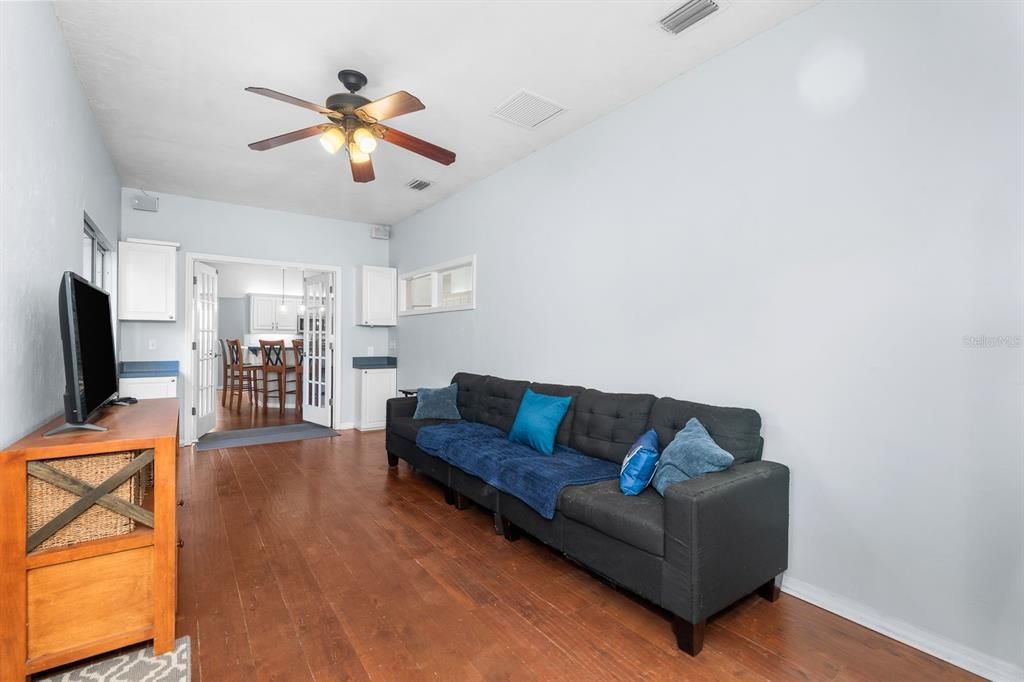 For Sale: $499,900 (5 beds, 3 baths, 2803 Square Feet)