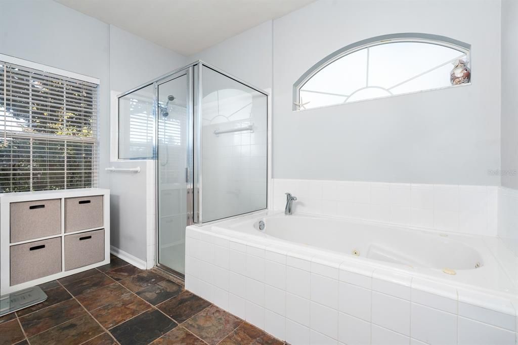 For Sale: $499,900 (5 beds, 3 baths, 2803 Square Feet)