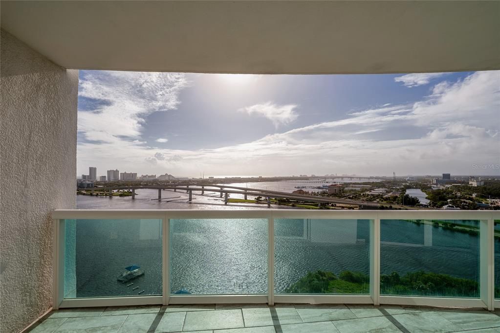 На продажу: $399,000 (2 спален, 2 ванн, 1843 Квадратных фут)