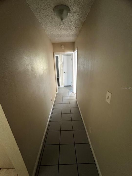 Под контрактом: $1,999 (3 спален, 1 ванн, 917 Квадратных фут)