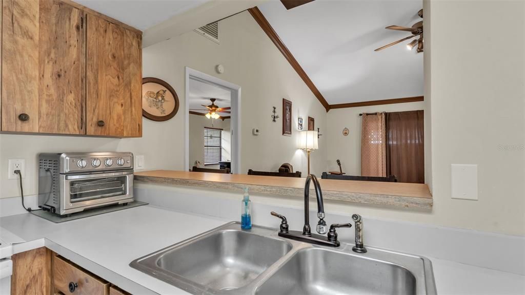 На продажу: $164,900 (3 спален, 2 ванн, 1506 Квадратных фут)