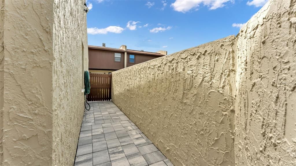 На продажу: $164,900 (3 спален, 2 ванн, 1506 Квадратных фут)