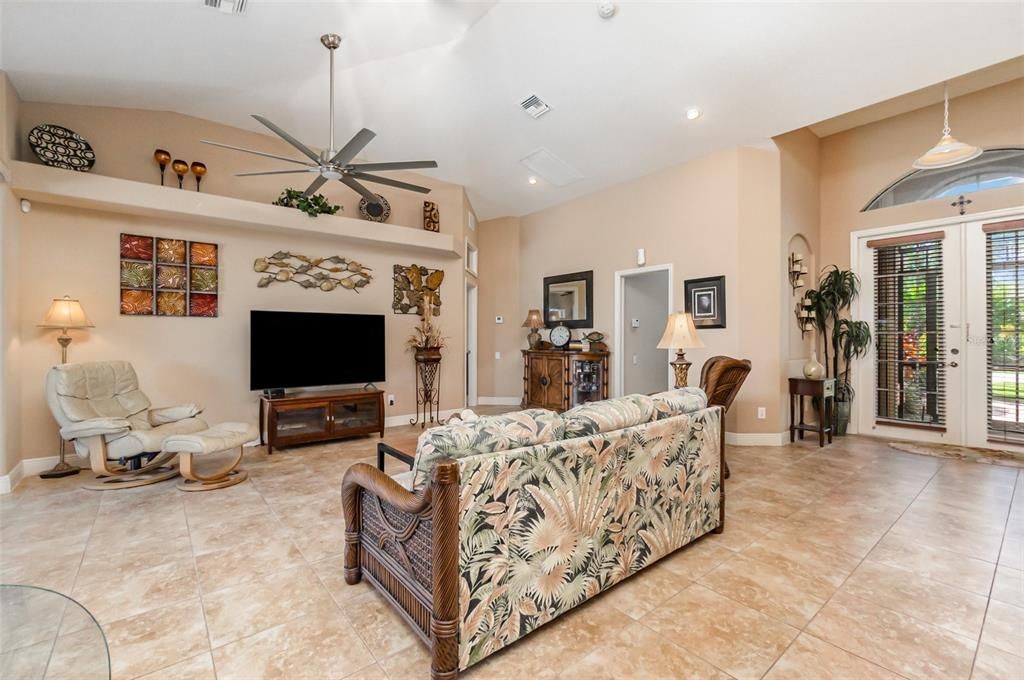 待售: $679,000 (3 贝兹, 2 浴室, 1787 平方英尺)