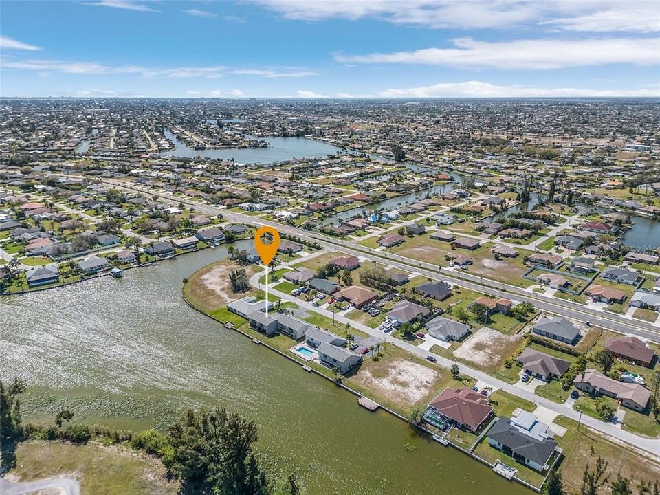 For Sale: $215,000 (2 beds, 2 baths, 1154 Square Feet)