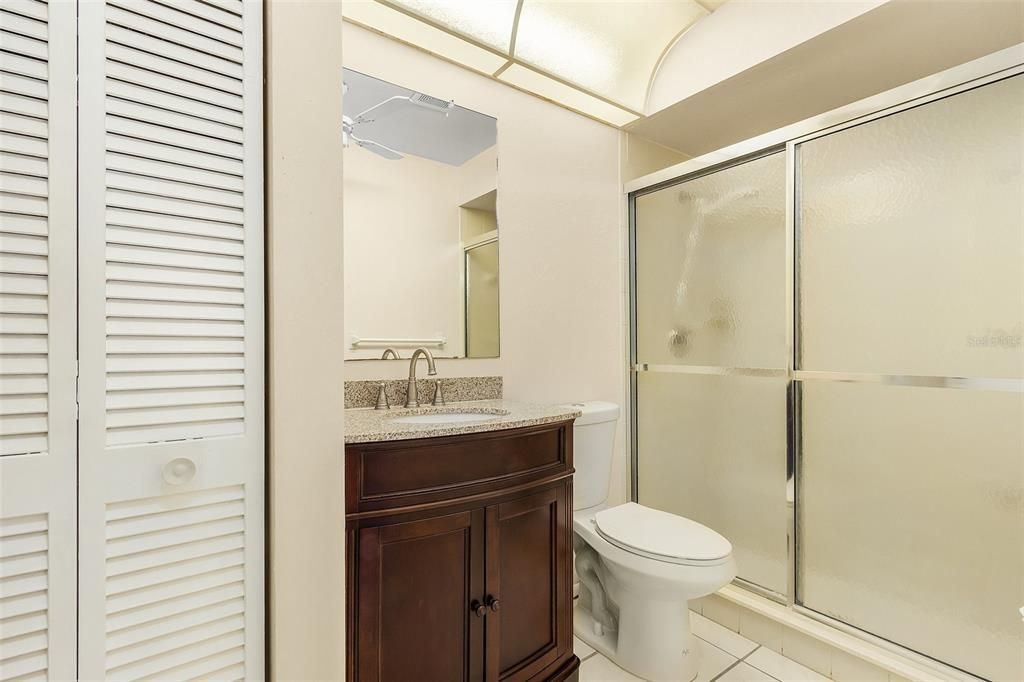 For Sale: $215,000 (2 beds, 2 baths, 1154 Square Feet)