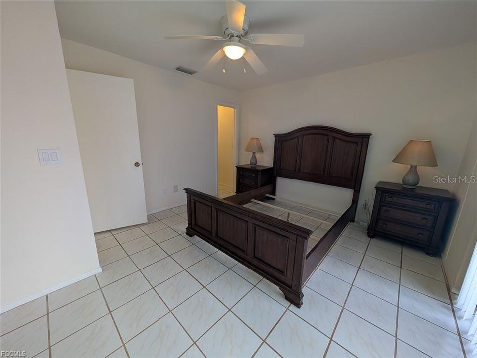 For Sale: $215,000 (2 beds, 2 baths, 1154 Square Feet)