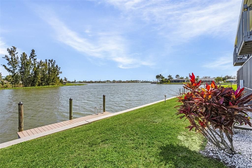 For Sale: $215,000 (2 beds, 2 baths, 1154 Square Feet)