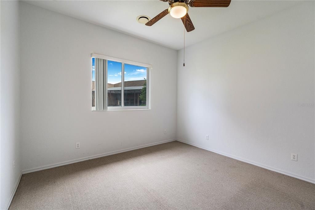 For Sale: $325,000 (3 beds, 2 baths, 1872 Square Feet)